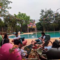 What are the benefits of hiring Resorts in Bhandardara for vacations?