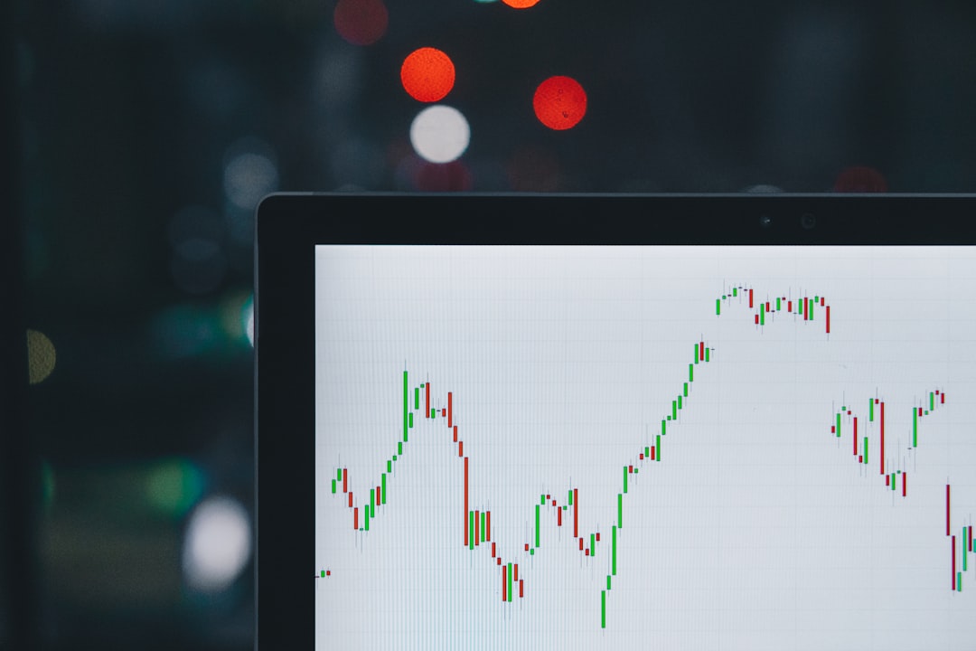 The Strategic Advantages of Using the IronFX App for Mobile Trading